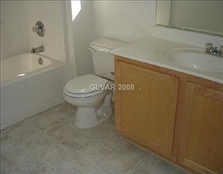 4th image of 11068 Abbeyfield Rose Dr