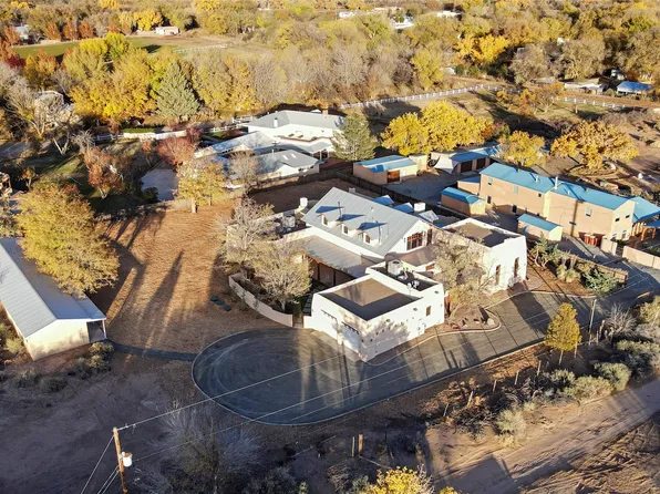 337 Camino Del Oro, Corrales, NM 87048