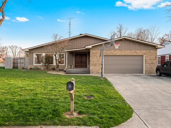 215 E Orchard Dr, Greensburg, IN 47240