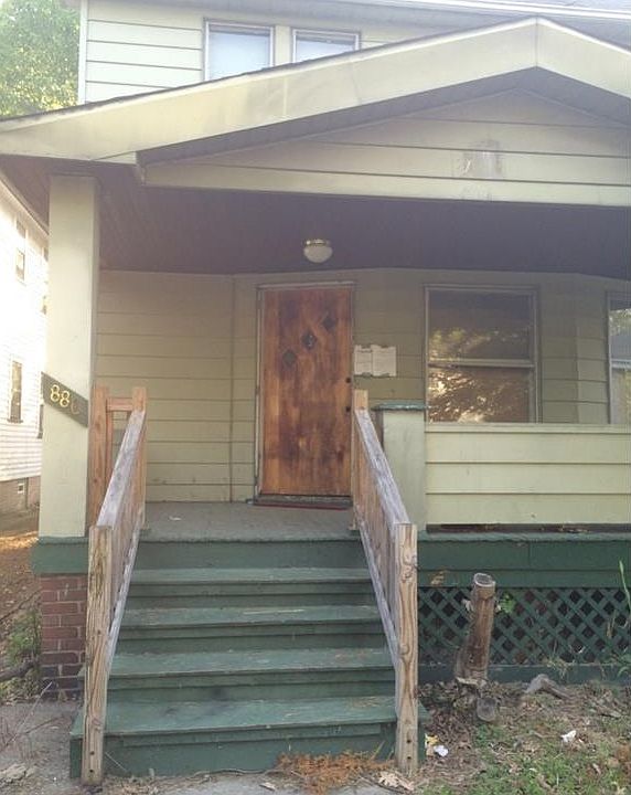 1st image of 880 E 143rd St