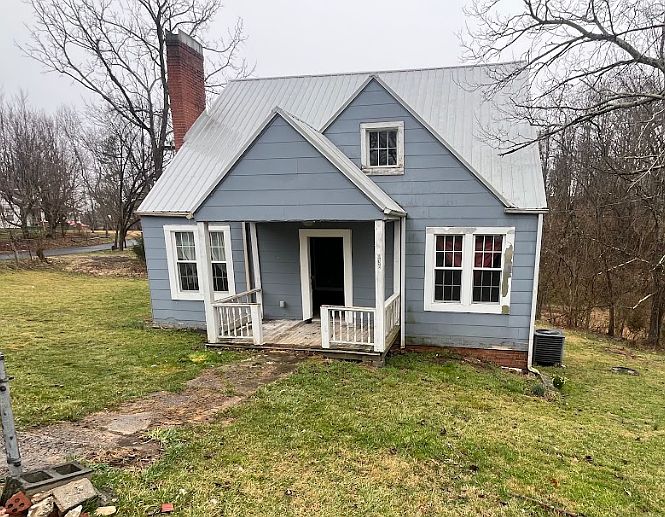 1st image of 136 Patterson Rd