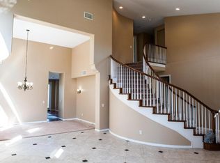 733 Sterling Hills Dr, Camarillo, CA 93010