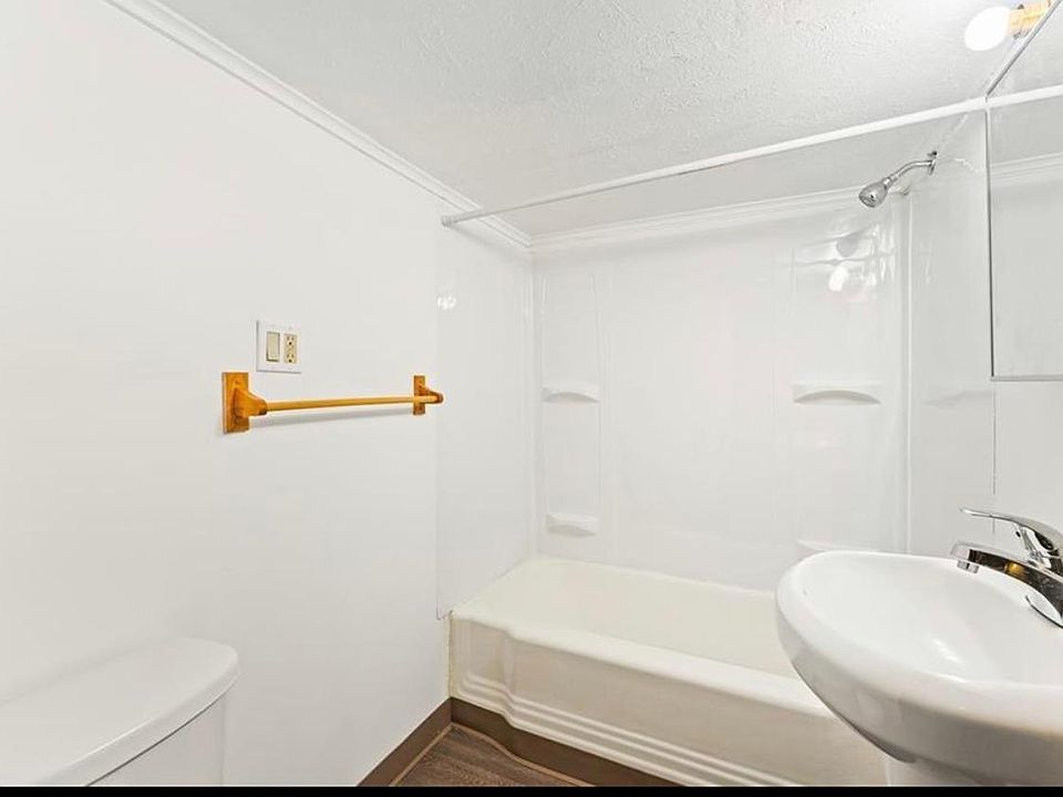 1st image of 236 Dearborn St #236