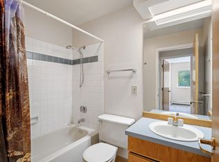 9710 Morningside Loop APT 200, Anchorage, AK 99515