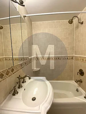 Rented by Kaden Realty | media 7