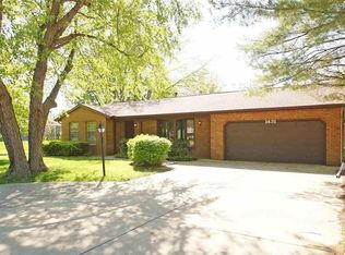 1431 Highview Rd, East Peoria, IL 61611