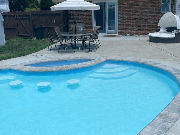 4th image of 9713 Mendoza Rd