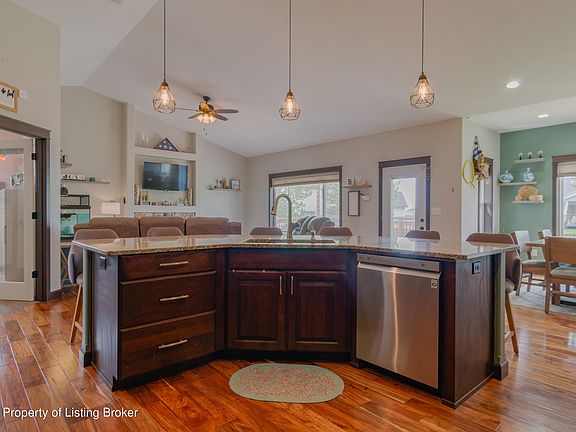 5th image of 2225 Arapaho Ct