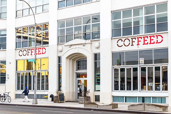 Rented by MNS | media 9