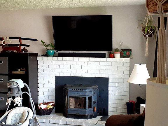 4th image of 640 Hermosa Dr