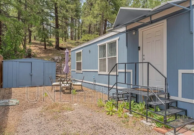 766 E Zuni Dr — Photo 2