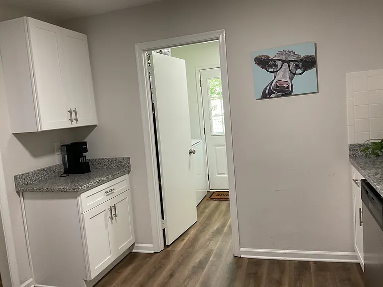 433 Queens Creek Rd — Photo 15