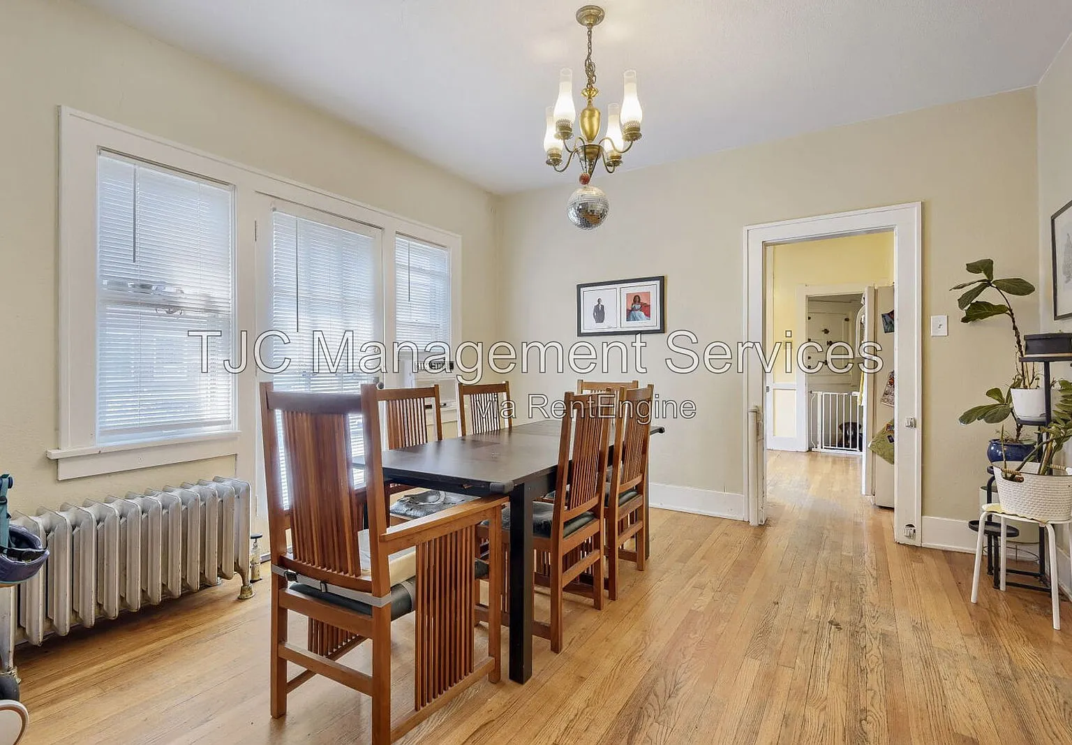 3 bed, 2.0 bath, 2069 sqft, $2,695 — Photo 4