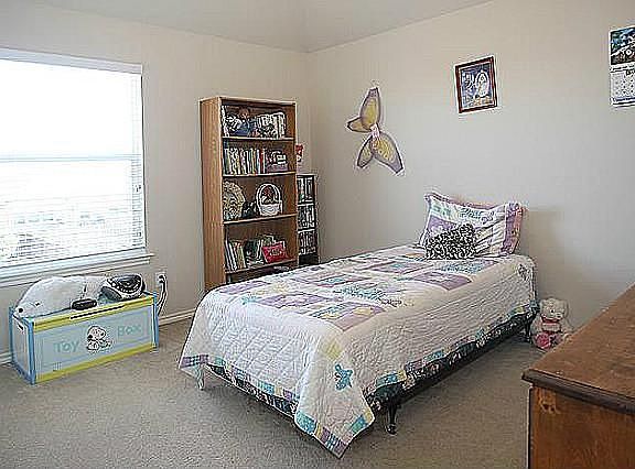 2nd image of 5911 Lorenzo Dr