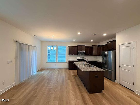 5th image of 109 Steel Springs Ln