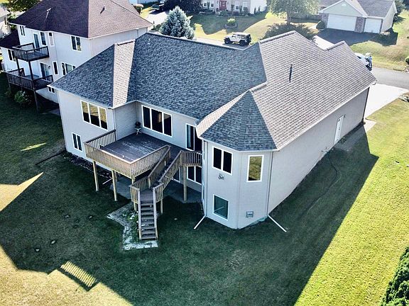4th image of 4007 Westlake Village Dr