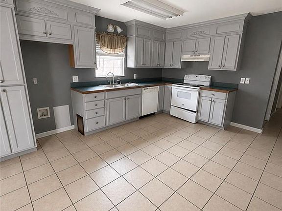 5th image of 502 Idlewild Dr