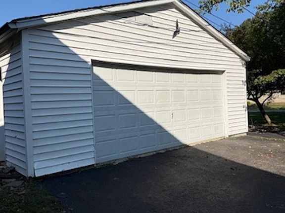 4th image of 130 White Oak Ln