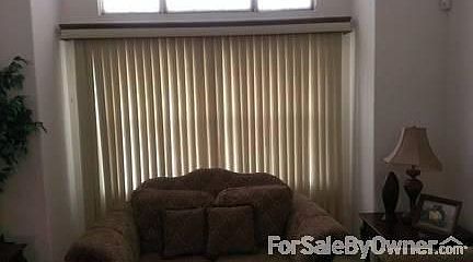 Living Room : New window blinds