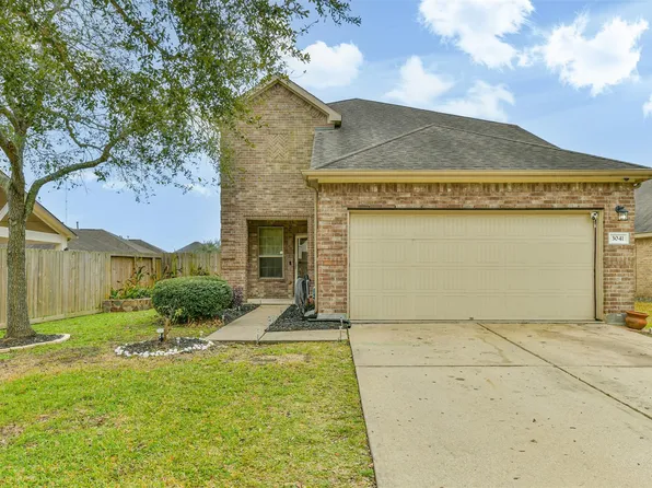 3041 Heather Grove Ln, Dickinson, TX 77539