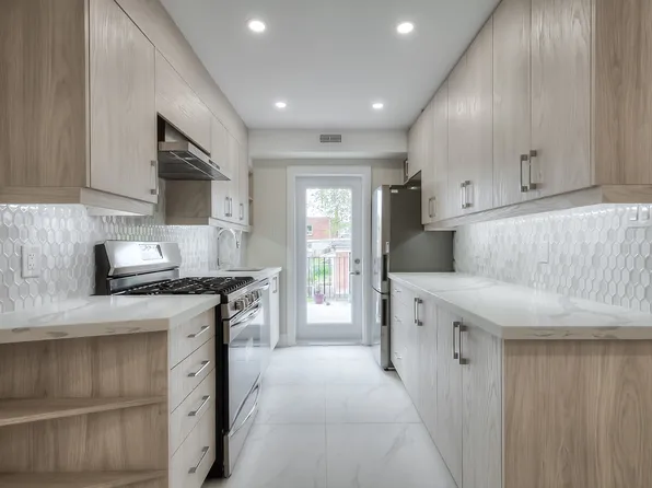 36 Yore Rd, Toronto, ON M6M 1W5