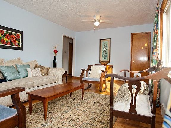 4th image of 841 Packard Ave