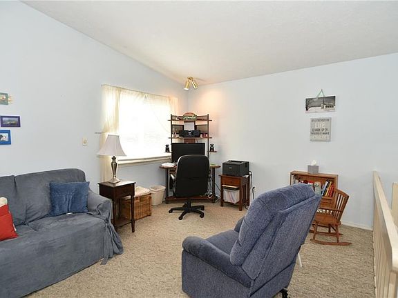 3rd image of 8022 Sunfield Ct