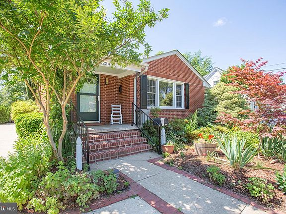 5th image of 1224 Seacobeck St
