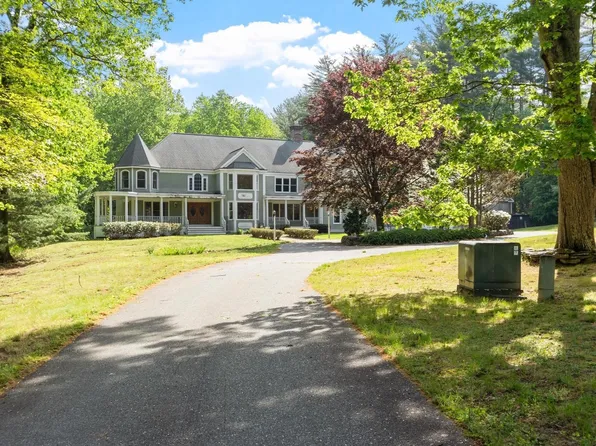 12 Kennedy Ln, Acton, MA 01720