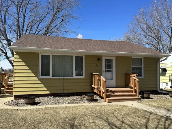 112 8th Ave NE, Elbow Lake, MN 56531