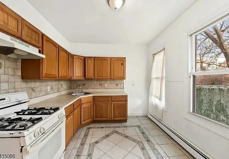 190 N 1st St #1 — Photo 5