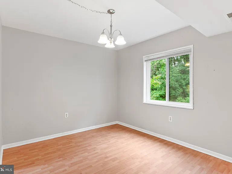 1422-1422 Northgate Sq #12B — Photo 8