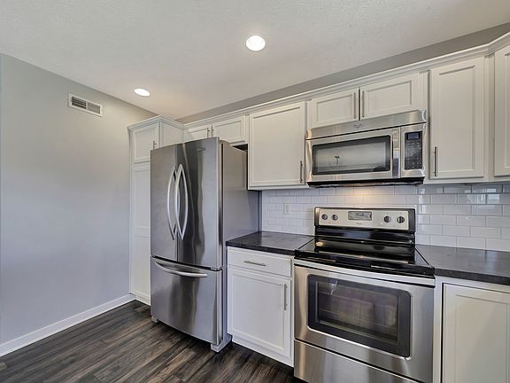 5th image of 7339 Yankee Woods Dr