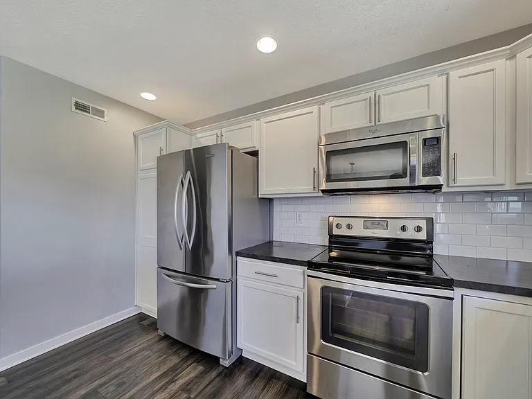 7339 Yankee Woods Dr — Photo 5