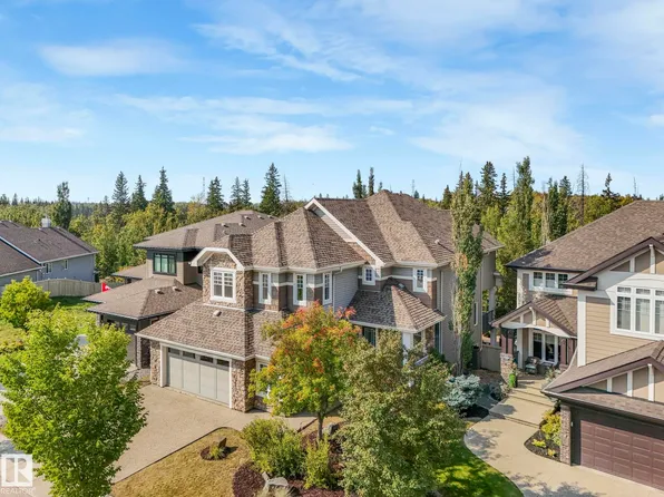 1232 Chahley Lndg NW, Edmonton, AB T6M 0C9