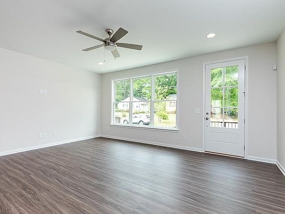 Spacious Family Room