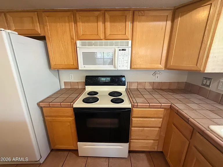 1767 E Toledo St — Photo 9