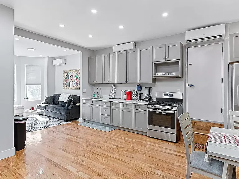 1261 Eastern Pkwy #2 — Photo 2