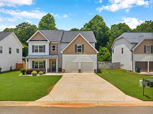 139 Stoney Creek Dr Photo 1