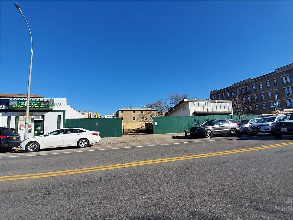 2nd image of 156 Bay 29 St