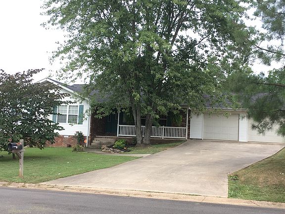 3rd image of 2628 Charlton Ln