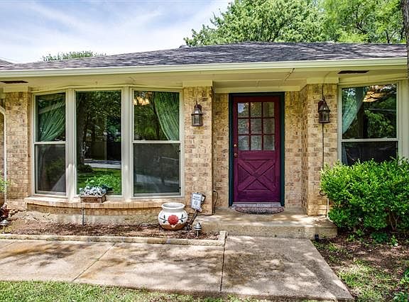 4th image of 224 Oak Forest Dr