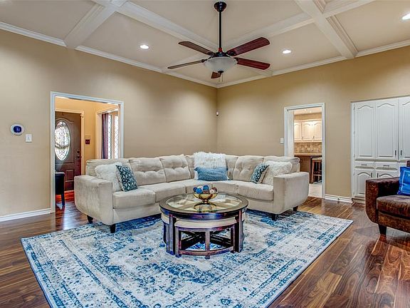 3rd image of 4023 Kentshire Ln