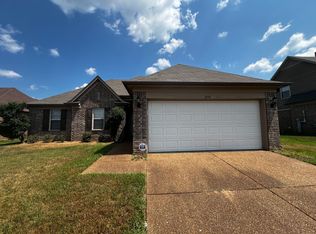 2254 Southern Woods Dr, Cordova, TN 38016