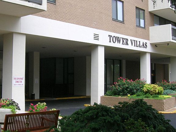 4th image of 3800 Fairfax Dr APT 1412