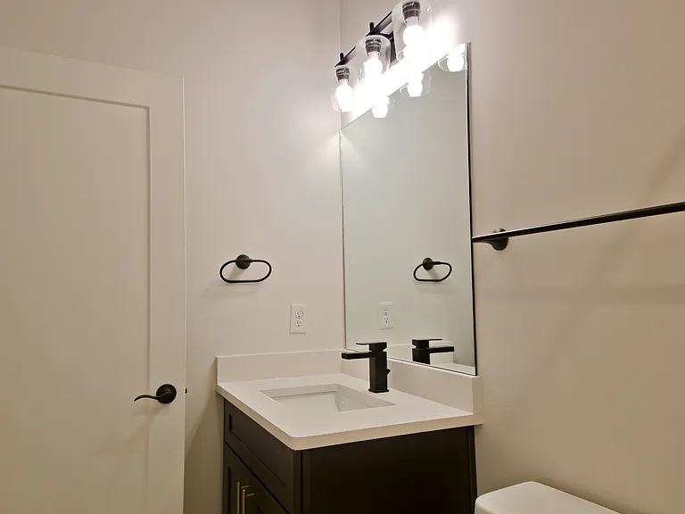 1805 Duncan Ave — Photo 19