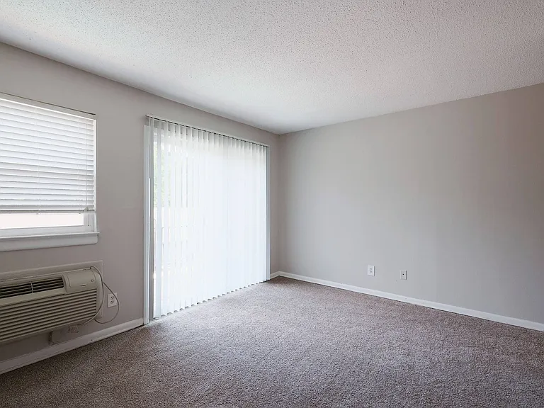 Hampton Hall | Comfort, Convenience, & Community All In One — Photo 87