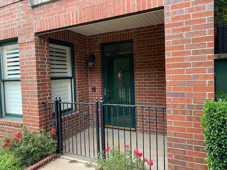 Tastefully designed townhouse in the cozy Village 1 neighborhood.