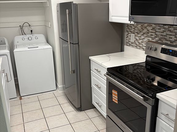 2nd image of 706 115th Ave N APT 2403