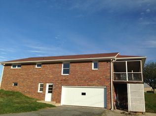 4 W. Ridge Ave., East Prospect, PA 17317
